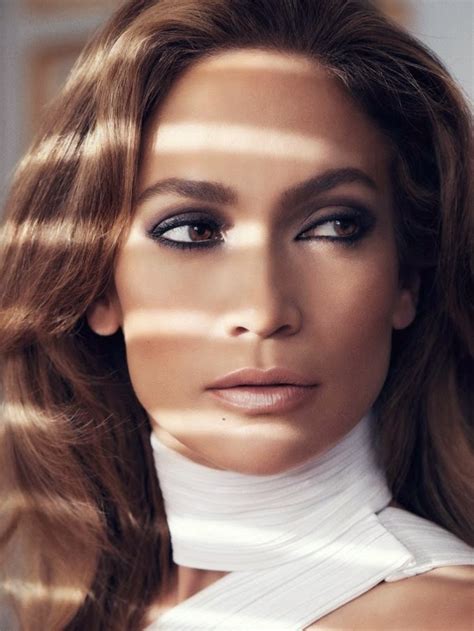 Jennifer Lopez Photoshoot For Elle Magazine Uskao