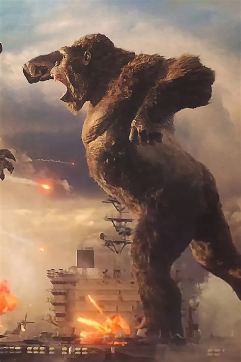 640x960 Godzilla Vs King Kong Fight Night Iphone 4 Iphone 4s Wallpaper