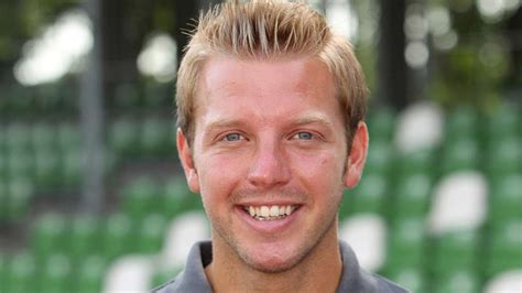 Florian kohfeldt (born 5 october 1982) is a german football manager who manages werder bremen. Werder Bremen: Kohfeldt übernimmt die U 23 | News