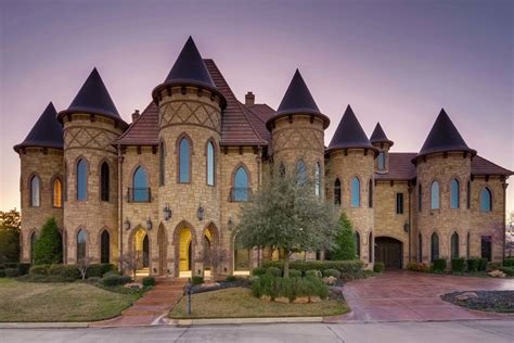 Texas Castle Mansion Comes Straight Out Of Harry Potter With A 25