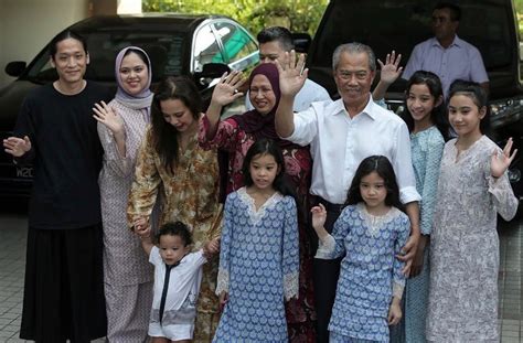 Senarai penuh menteri kabinet malaysia 2020 terkini (perikatan nasional). Pertama Kali Dalam Sejarah, Isteri Perdana Menteri ...