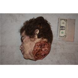 Best gore is a canadian shock site with graphic videos of real horrors like people having their heads and appendages removed. SEVERED SILICONE HEAD WITH THE BEST GORE I HAVE EVER SEEN