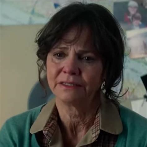 Sally Fields Aunt May Is So Underappreciated Rspiderman