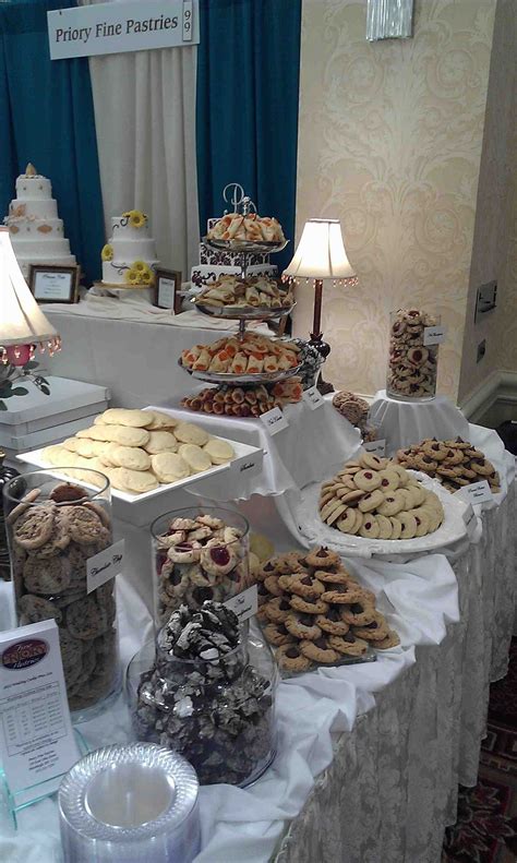 21 the cookie table a pittsburgh wedding tradition weddingtopia wedding dessert table