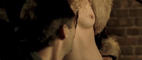 Nude Video Celebs Juliette Binoche Nude Vera Farmiga Nude Robin