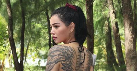 I Had To Cover Up My Scars With Tattoos Bella Poarch Reveals The