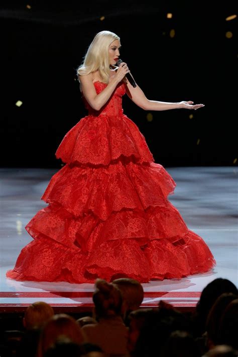 See All Of Gwen Stefanis Amazingly Festive Christmas Special Looks