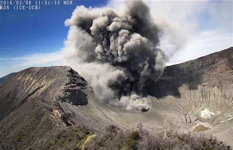 Costa Ricas Turrialba Volcano Sees New Ash Gas Explosions The Tico