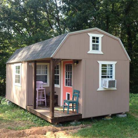 My wise mother, wendy, has a saying about big houses, 'it's just more to clean'. Tiny House Living on a Budget - 10 Inexpensive Small Homes