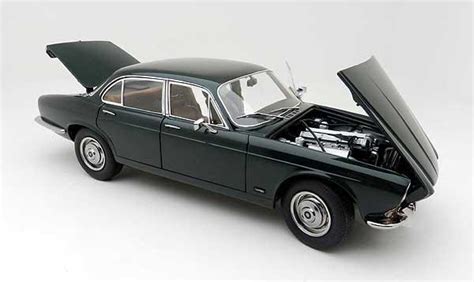 Paragon Jaguar Xj6 42 Green 118 Cars 118 Diecast Vehicles