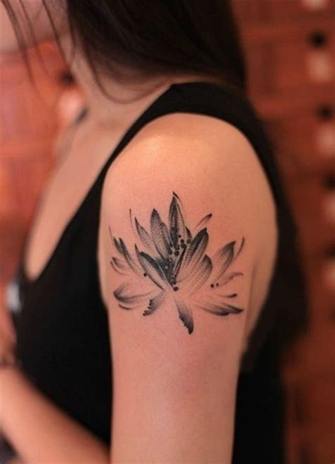 30 Beautiful Black And White Flower Tattoos For Women