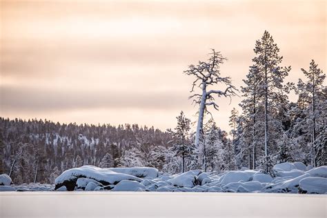 Lake Inari In Winter Aurora Tour Snow Activities Best Ski Resorts