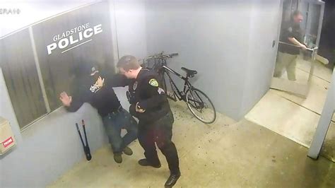 Oregon Man Tries Stealing Bike In Front Of Police Station Immediately Gets Arrested Abc News