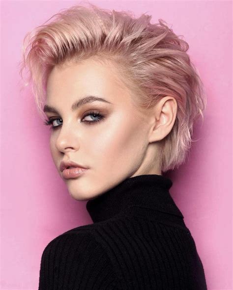 These haircuts, colors, and styles are already trending, and—mark our words—will only get stronger. 30 Roaring and Attractive Short Hairstyles 2020 - Haircuts ...