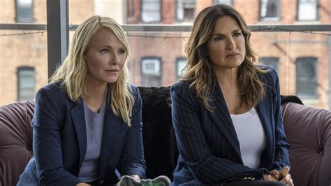 Law And Order Svu Just Revealed A Great Way To Say Goodbye To Rollins But How Would Benson