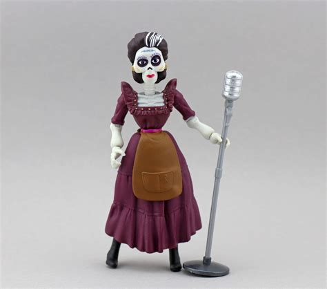 Tv And Movie Character Toys Disney Pixar Coco Mama Imelda 6 Inch Figure
