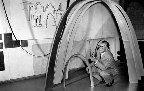 Eero Saarinen Modern American Architect And Designer