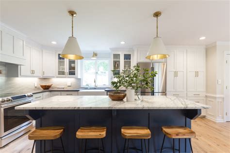 Installing a tile backsplash in your kitchen offers numerous benefits over painted or paper drywall. Silver Haze Wave Kitchen Backsplash | Fireclay Tile
