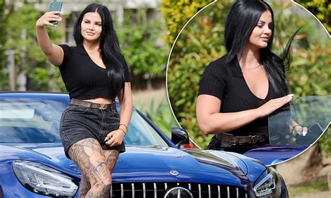 Onlyfans Queen Renee Gracie Flaunts Her Sensational Figure As She Poses