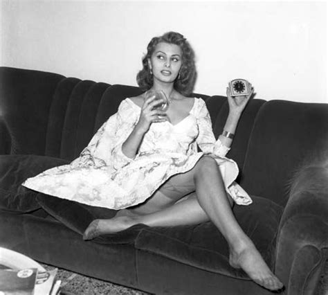 Image Result For Sophia Loren Seamed Stockings Sophia Loren Sofia