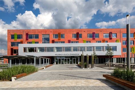 Plus-energy Willibald-Gluck-Highschool in Neumarkt i.d.Opf, Germany | Build Up