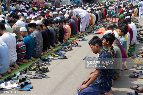 Jummah Prayer Photos And Premium High Res Pictures Getty Images