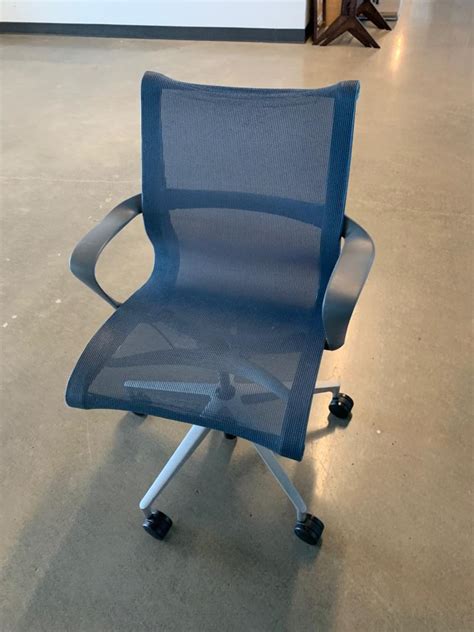 Herman miller will officially unveil the setu at neocon in chicago, which starts june 15th. Used Office Chairs : Setu Mesh Task Chairs by Herman ...