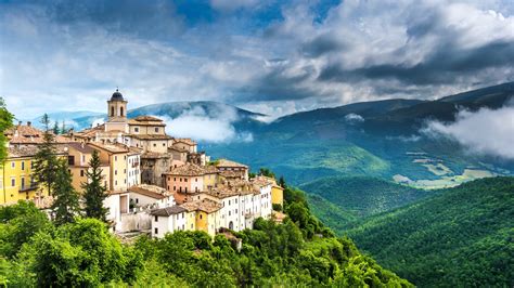 Travel Guide To Umbria Wine Region