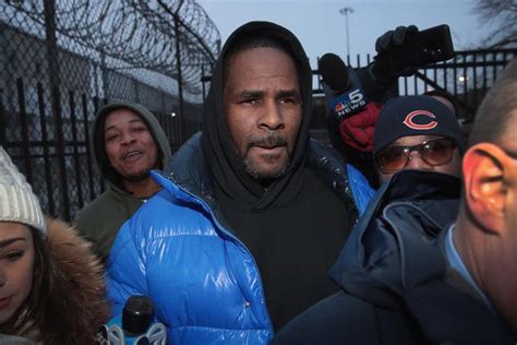 Surviving R Kelly Part Ii Accusers Fight To Free Women From Singer