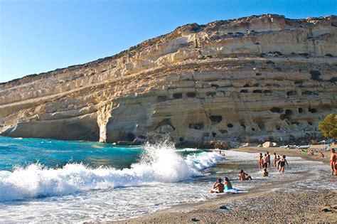 Matala Les grottes hippies en Crète Bookingcrete eu