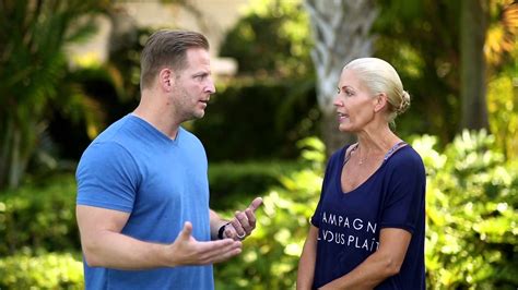 Jason Cameron Interviews The Property Owner Of A Foreverlawn Synthetic
