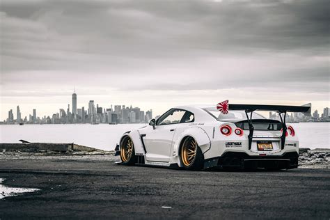 Nissan Gtr In New York Wallpaper 4k