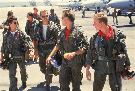 Открыть страницу «top gun» на facebook. Top Gun 2 Release Date And Director Announced | Nothing ...