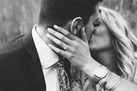 20 Amazing Wedding Poses For Absolutely Gorgeous Results