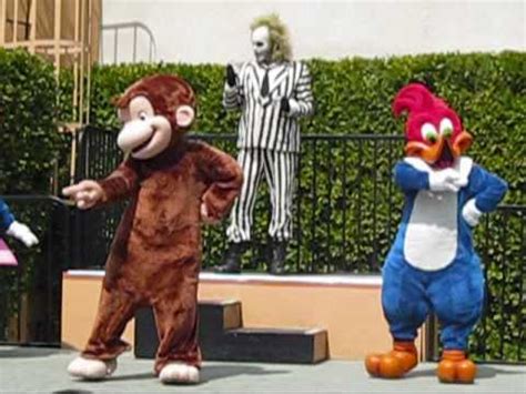 Места осака landmark ユニバーサル・スタジオ・ジャパン / universal studios japan (usj). Cartoon Characters Dance Show at Universal Studios ...