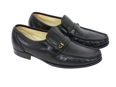 Both shoes measure 3.5 x 11. Michael Jackson's Personally Owned Florsheim Imperial Loafer