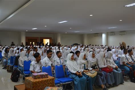 Kurikulum tingkat satuan pendidikan (ktsp). Ke UNAIR, Musyawarah Guru BK Tiga Kota Motivasi Siswa - Unair News