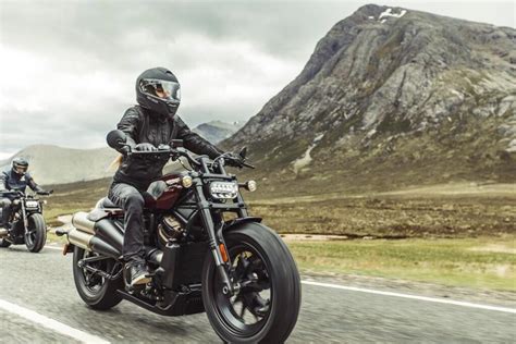 Harley Davidson lansează noul Sportster S Motobikes