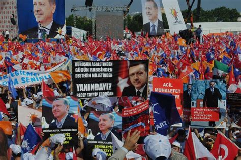 A Istanbul lévacuation du parc Gezi scelle la victoire de M Erdogan