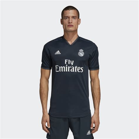 Real madrid away football shirt 08/09 #10 sneijder adidas kids size s. Real Madrid 2018-19 Adidas Away Kit | 18/19 Kits ...