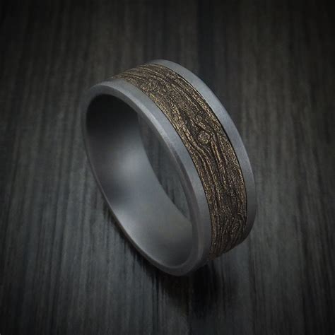 Tantalum and Wood Knot Textured 14K Yellow Gold Ring | Revolution