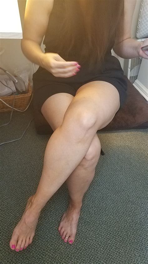 Myprettywifesfeet My Pretty Wifes Sexy Legs And Feet In A