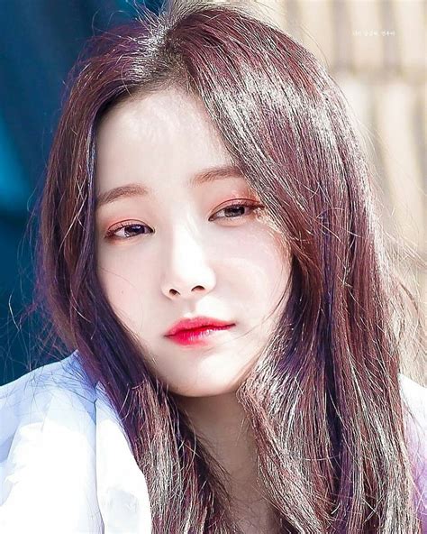 yeonwoo momoland kpop momoland yeonwoo korean beauty asian beauty cool girl nancy jewel