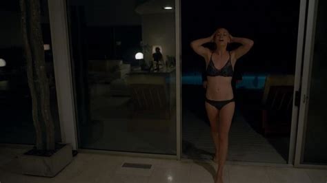Nude Video Celebs Yvonne Strahovski Sexy Louie S04e02 2014