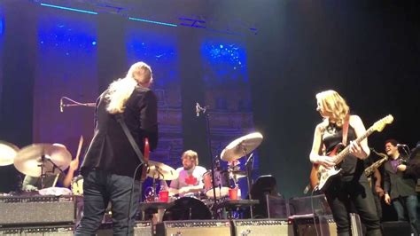 Tedeschi Trucks Band Made Up Mind Montreal Enc 2 Youtube