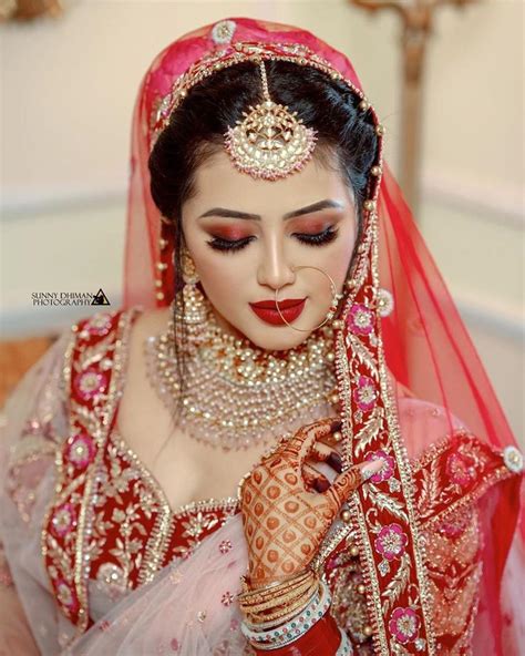 She Is Heavenly Beautiful ♥️ In 2020 Bridal Makeup Images Indian