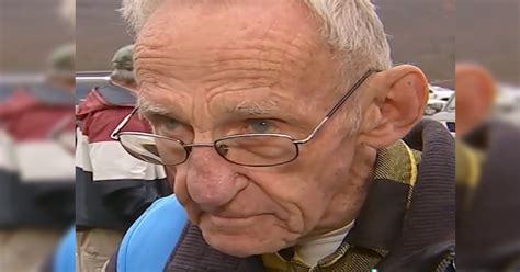 Stranger Raises Money For 82 Year Old Walmart Employee So He Can Retire