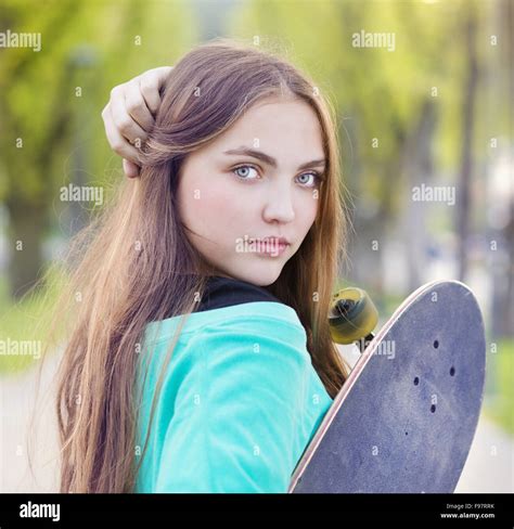 Beautiful Teenage Girl Park Hi Res Stock Photography And Images Alamy
