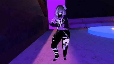 Wondering If Anyone Knows Where To Buy This Skeleton Girl Avi Rvrchat