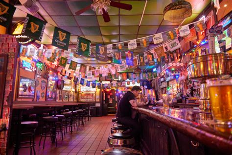 Bostons Best Dive Bars · The Food Lens